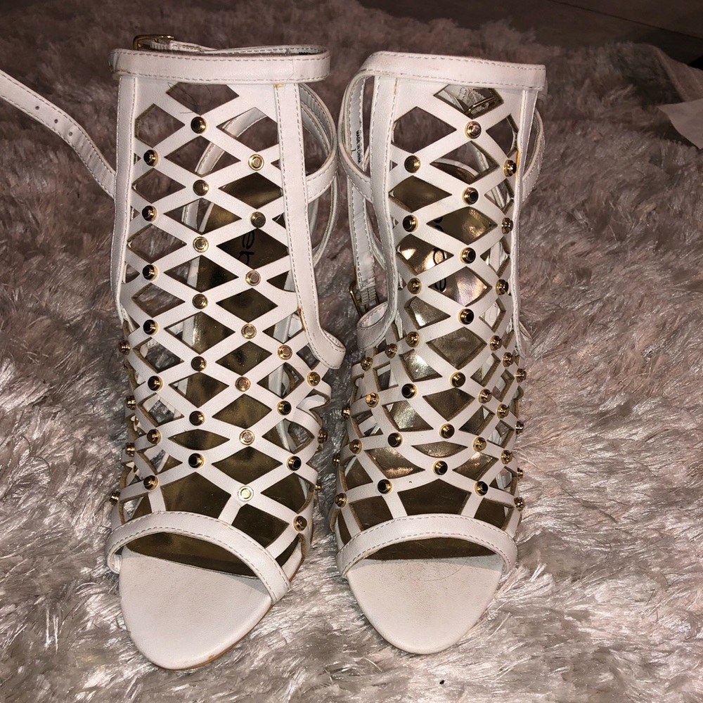 Sandal heels